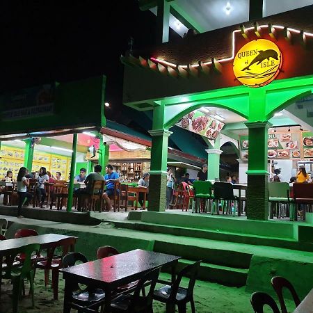 Queen Of Isle Cottages And Restaurant Puerto Galera Kültér fotó