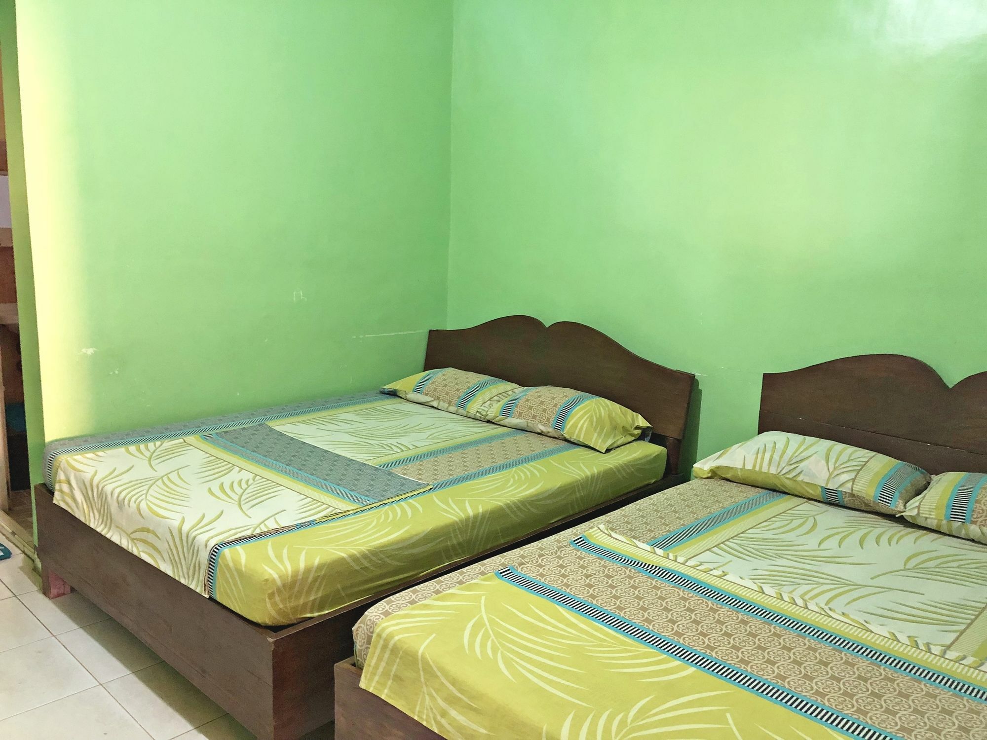 Queen Of Isle Cottages And Restaurant Puerto Galera Kültér fotó